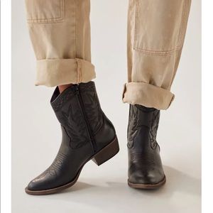 NWOT Matisse Footwear Pistol Western Boot (8)